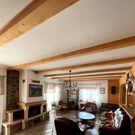 Vila На Полумистому Mykulyčyn Exteriér fotografie